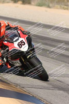 media/Nov-16-2025-Race Pace (Sun) [[8c5fa54630]]/Verified Riders/4-Turn 3 Inside (1050am)/